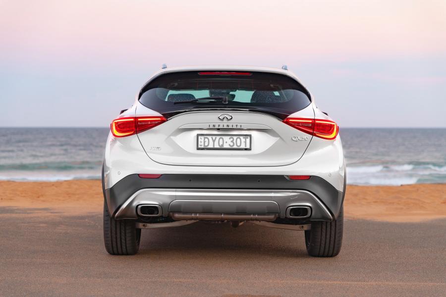  Infiniti QX30 2.0t AWD Sport 2018 года  (AU) (фото 9 из 34)